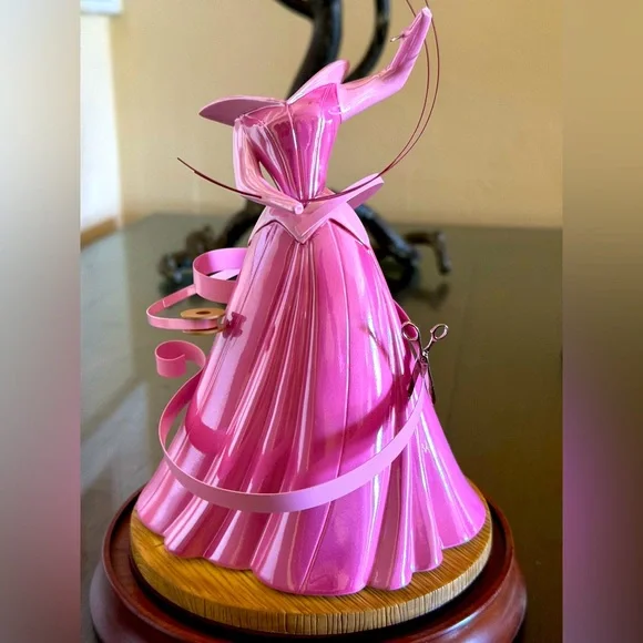 Walt Disney Classic Collection - A Dress a Princess can be proud of 👗 - Picture 2 of 15